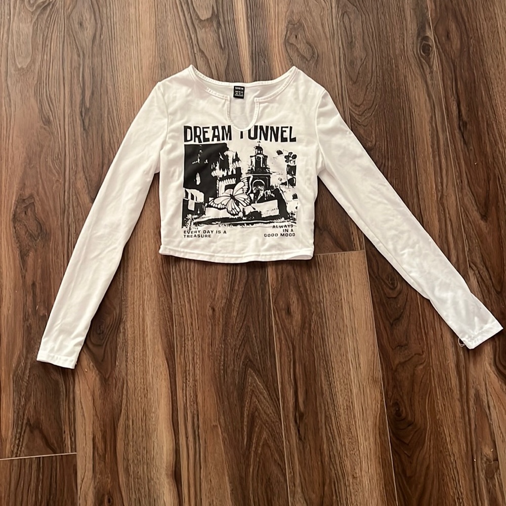 Graphic Long Sleeve Crop Top